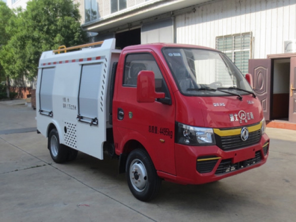 東風途逸單排1.75噸灑水車